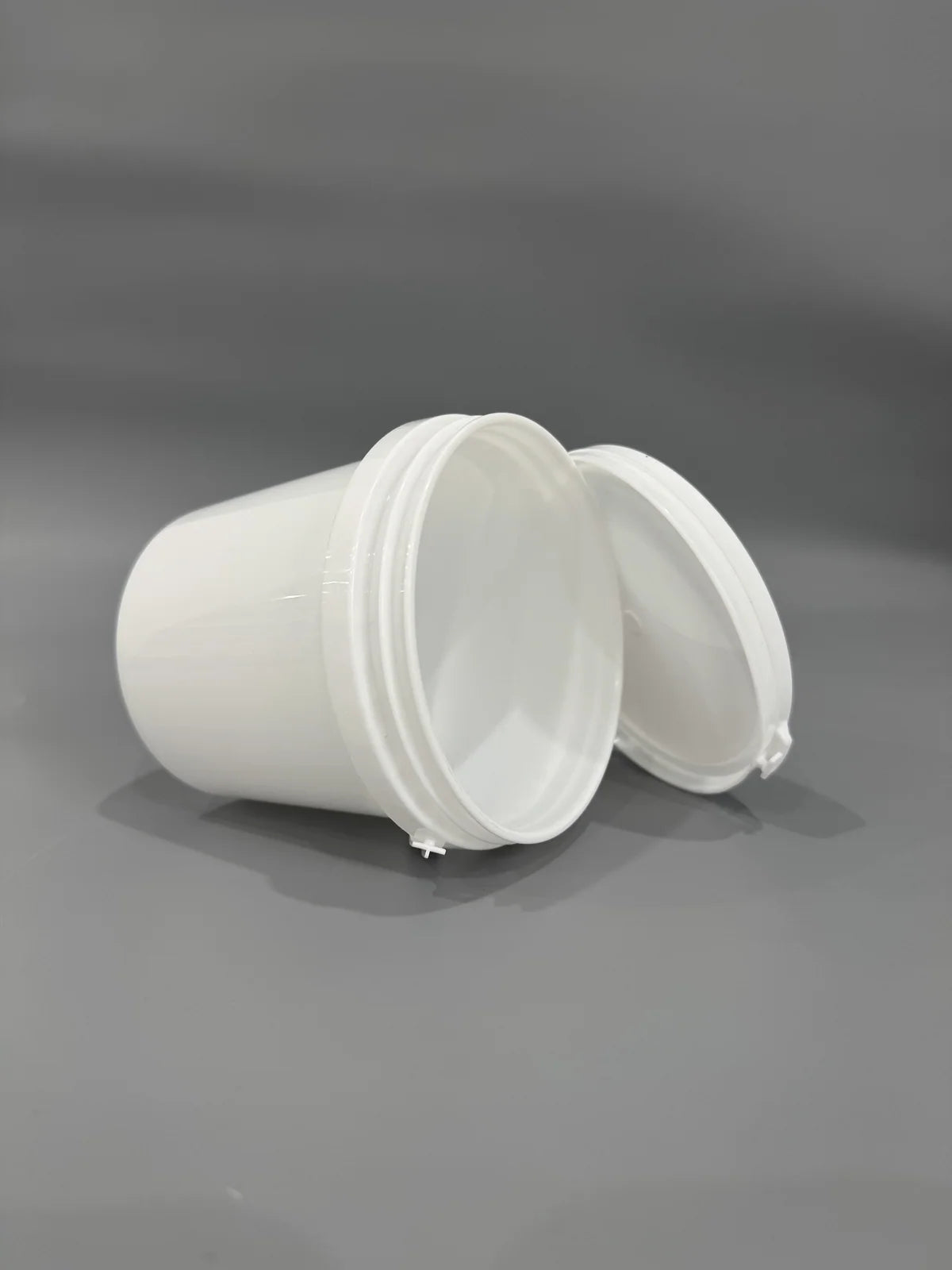 1L Tapered Bucket with Plastic Handle Pojing